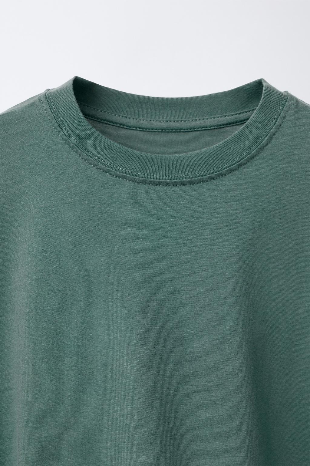 НАБОР ИЗ ТРЕХ ОДНОТОННЫХ ФУТБОЛОК В ПОЛОСКУ