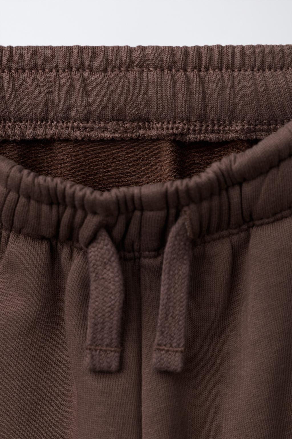 БРЮКИ-ДЖОГГЕРЫ С ВЫШИВКОЙ «ЦИФРА И ЖИВОТНОЕ»