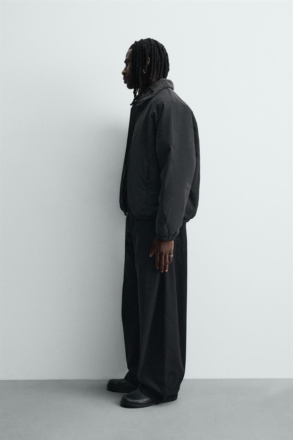 КОМБИНИРОВАННАЯ КУРТКА ИЗ ВЫСОКОТЕХНОЛОГИЧНОЙ ТКАНИ