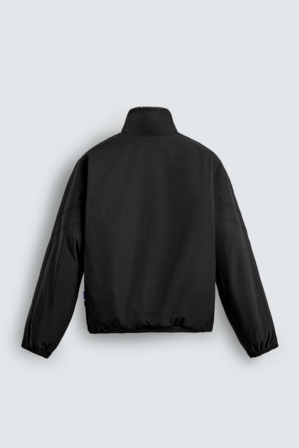 КОМБИНИРОВАННАЯ КУРТКА ИЗ ВЫСОКОТЕХНОЛОГИЧНОЙ ТКАНИ