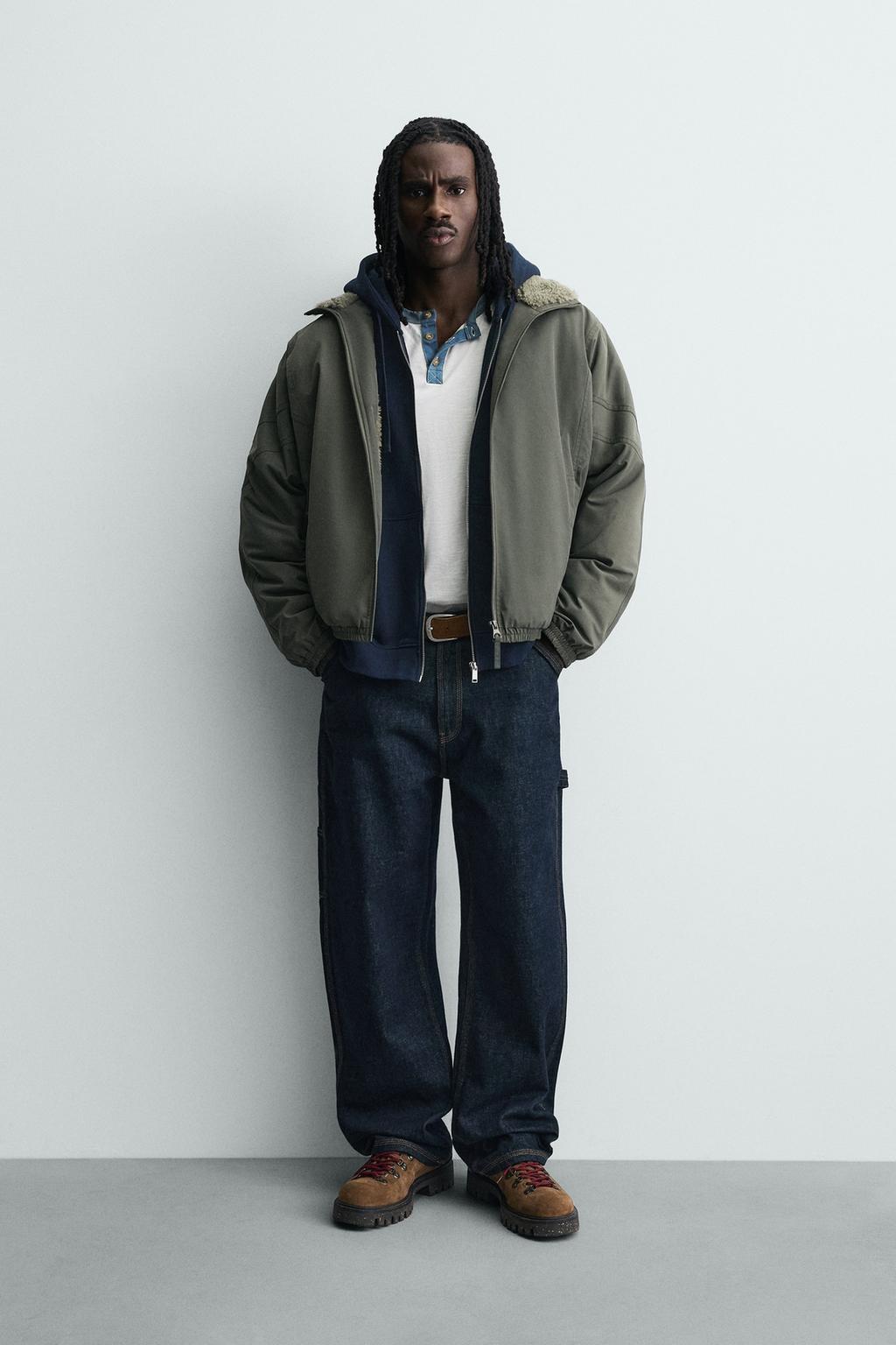 КОМБИНИРОВАННАЯ КУРТКА ИЗ ВЫСОКОТЕХНОЛОГИЧНОЙ ТКАНИ