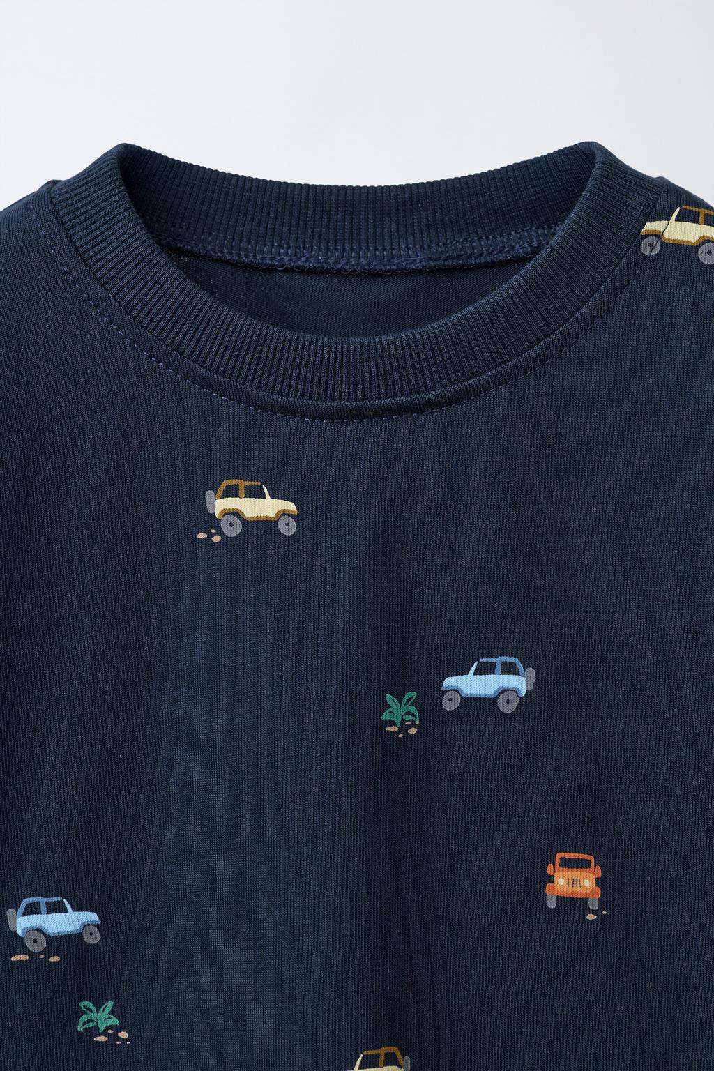 ФУТБОЛКА С ПРИНТОМ «МАШИНЫ»