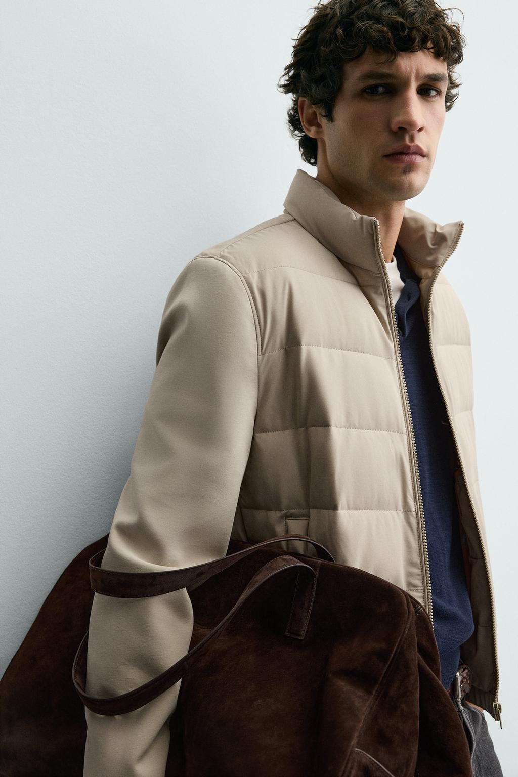 СТЕГАНАЯ КУРТКА С КОМБИНИРОВАННЫМИ ДЕТАЛЯМИ