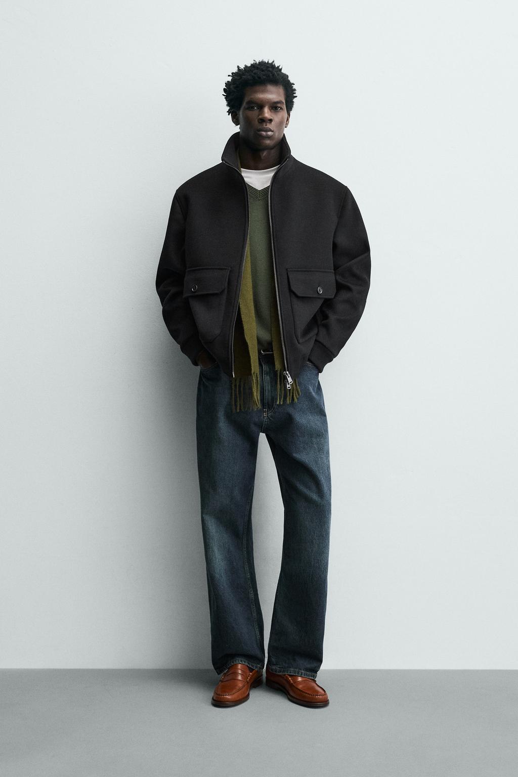 КУРТКА КЛАССИЧЕСКОГО КРОЯ С КАРМАНАМИ