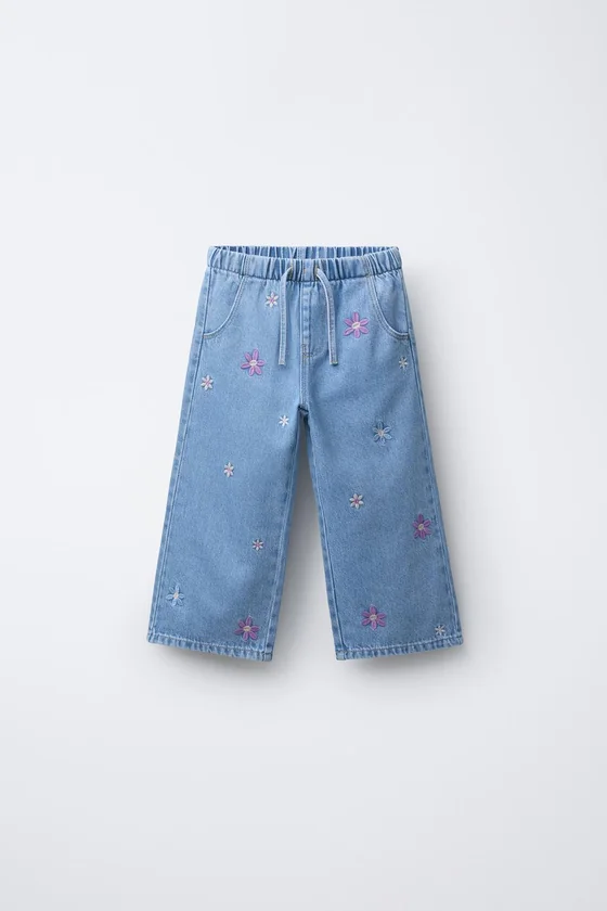 ДЖИНСЫ WIDE LEG С ВЫШИВКОЙ В ВИДЕ ЦВЕТОВ