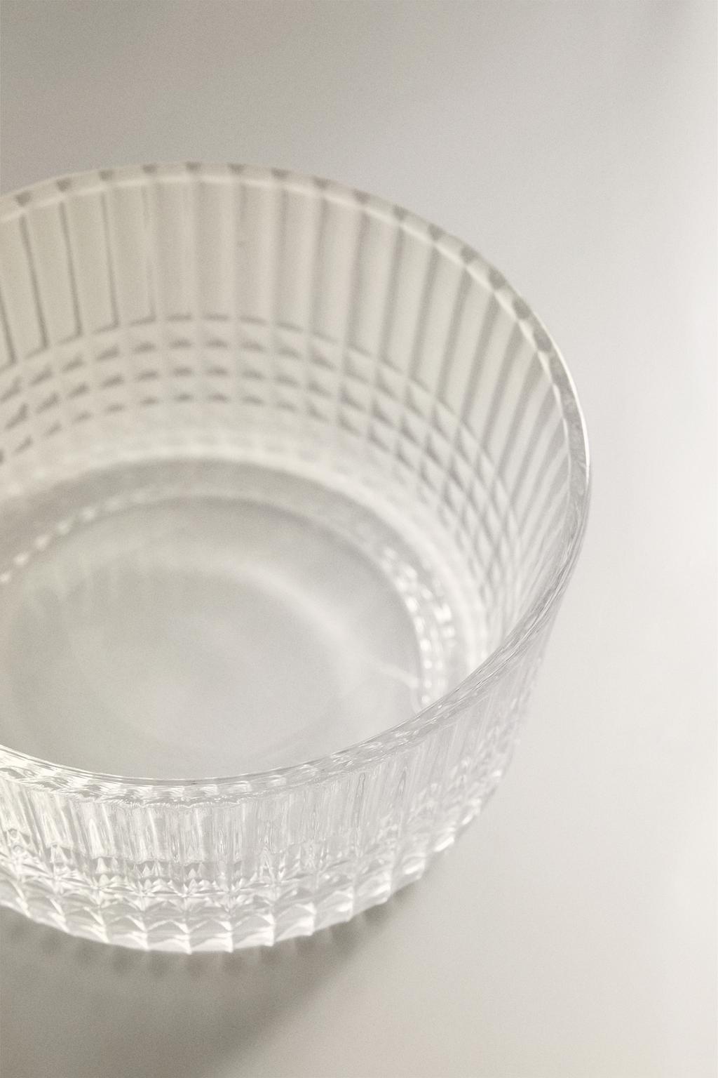 Стеклянная мини-чаша с выпуклым геометрическим узором
