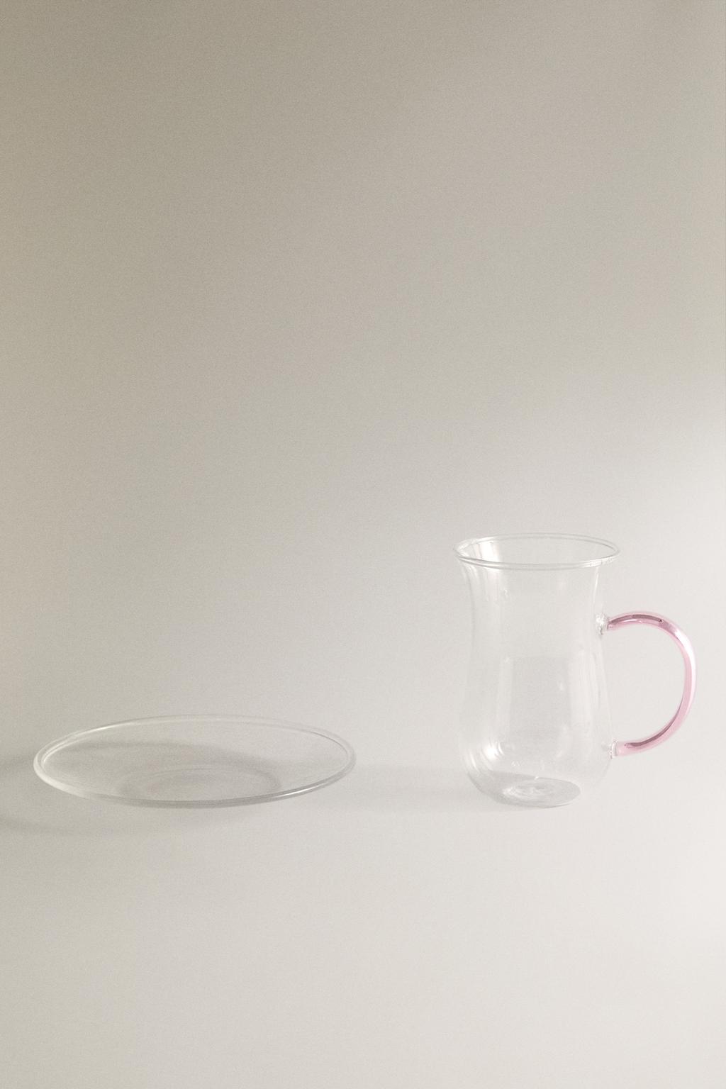 Стакан и блюдце из боросиликатного стекла