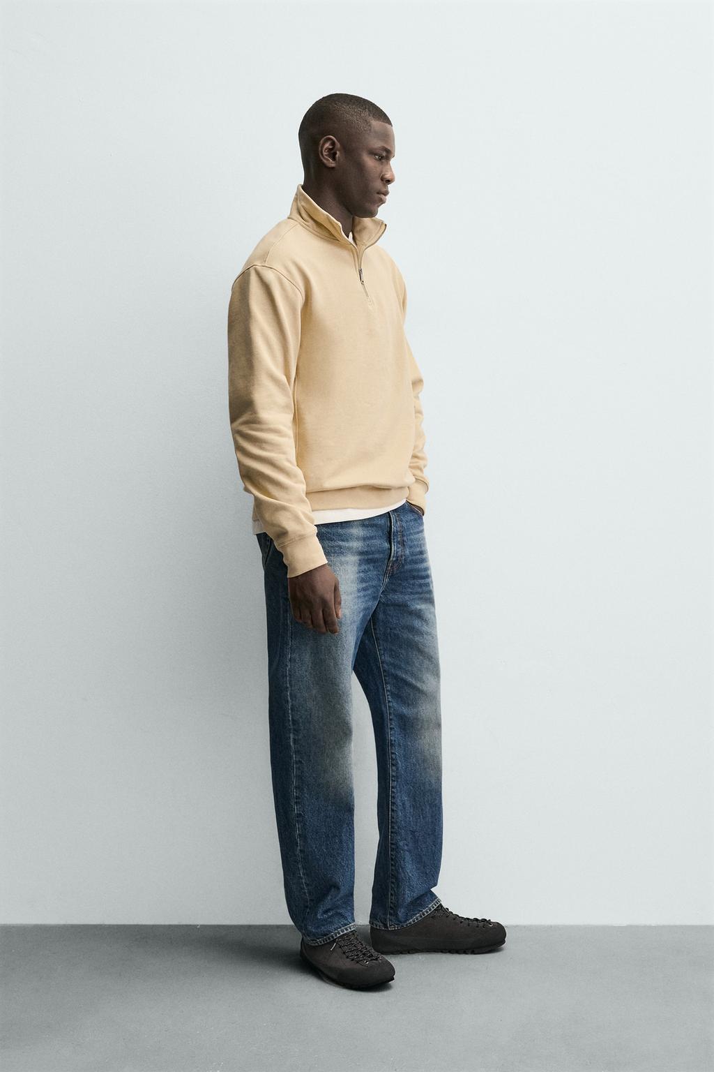 БАЗОВАЯ ТОЛСТОВКА С ВОРОТНИКОМ НА МОЛНИИ