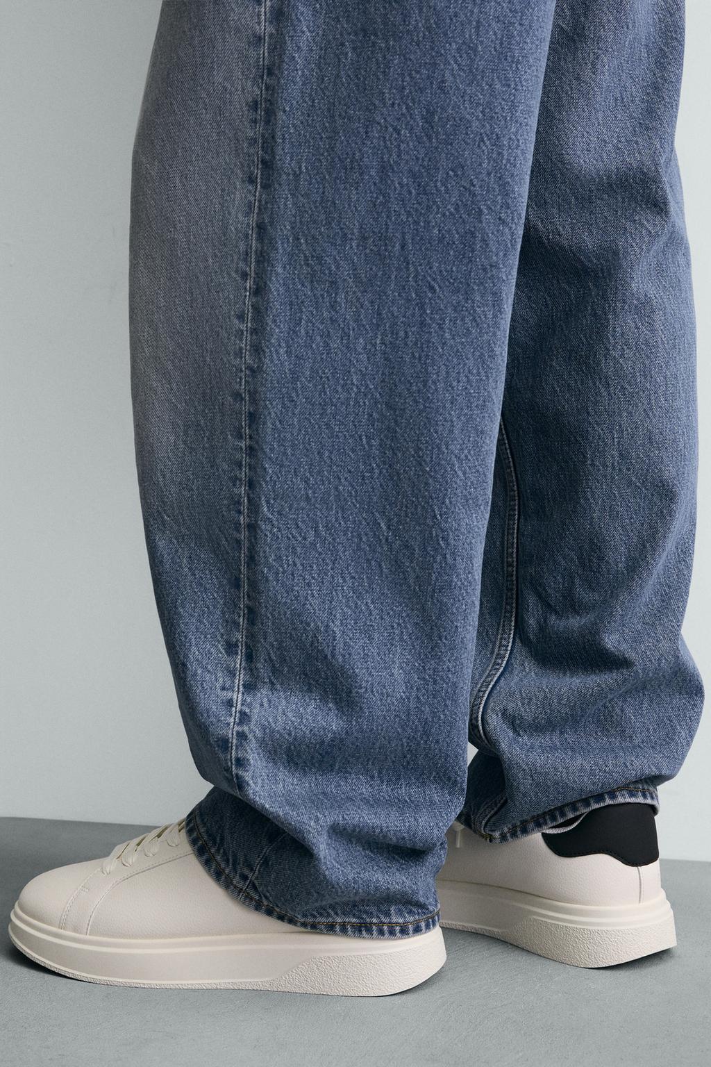 КРОССОВКИ НА ОБЪЕМНОЙ ПОДОШВЕ