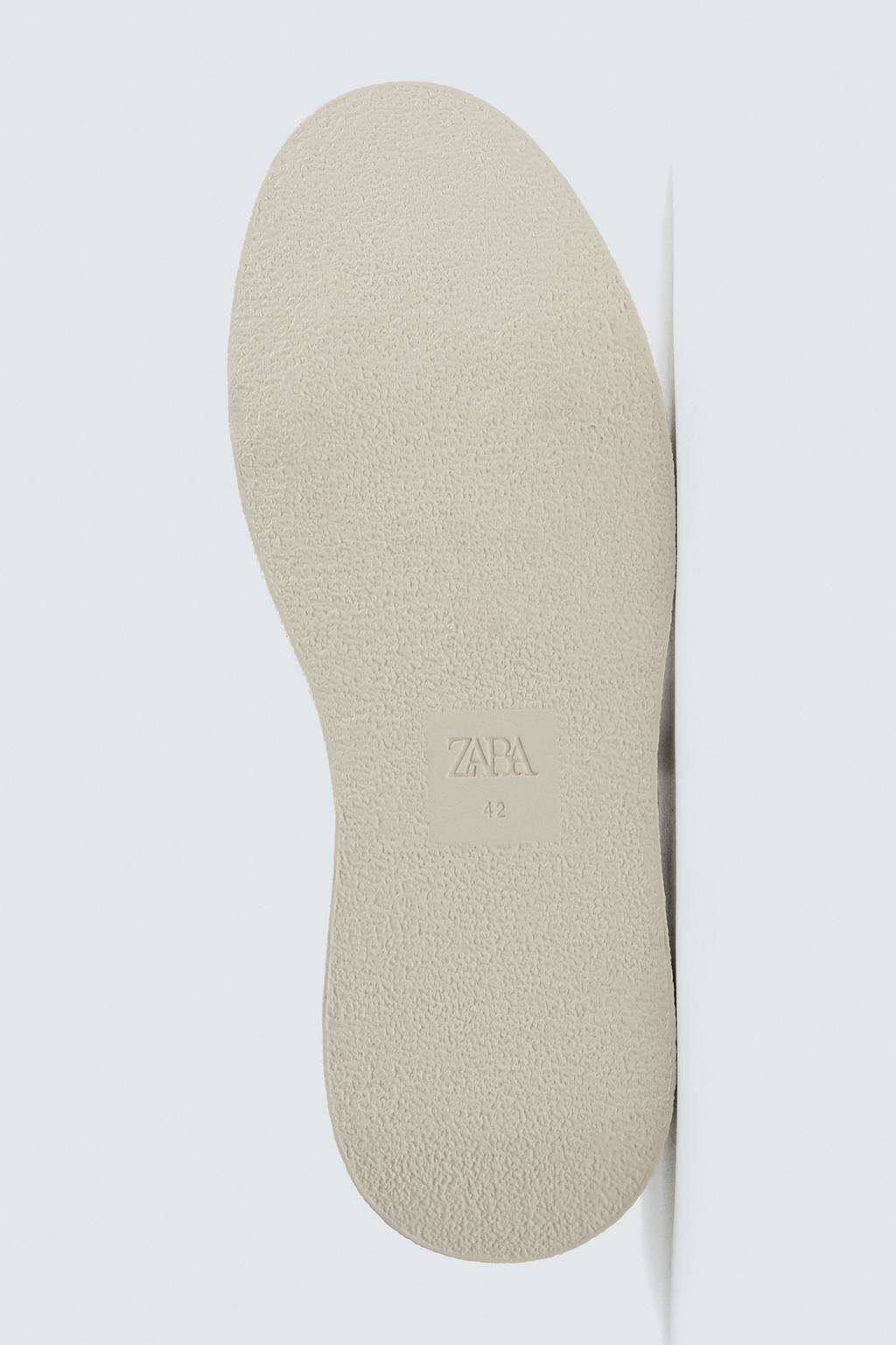 КРОССОВКИ НА ОБЪЕМНОЙ ПОДОШВЕ