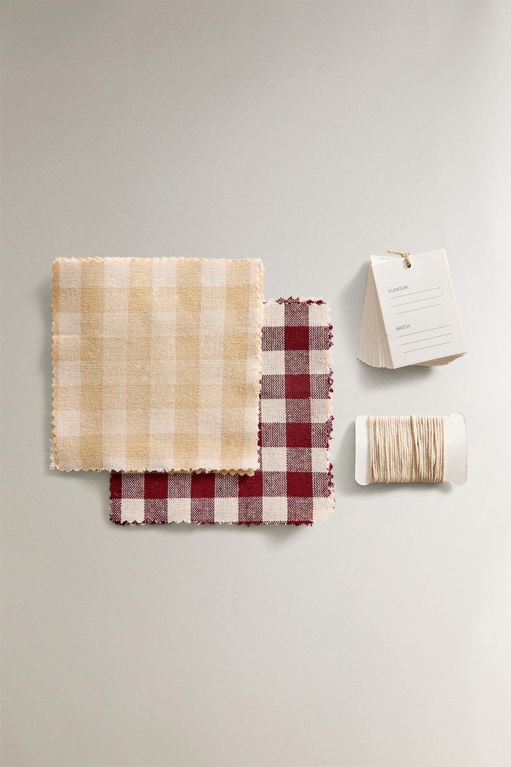 Набор ярлыков и ткани