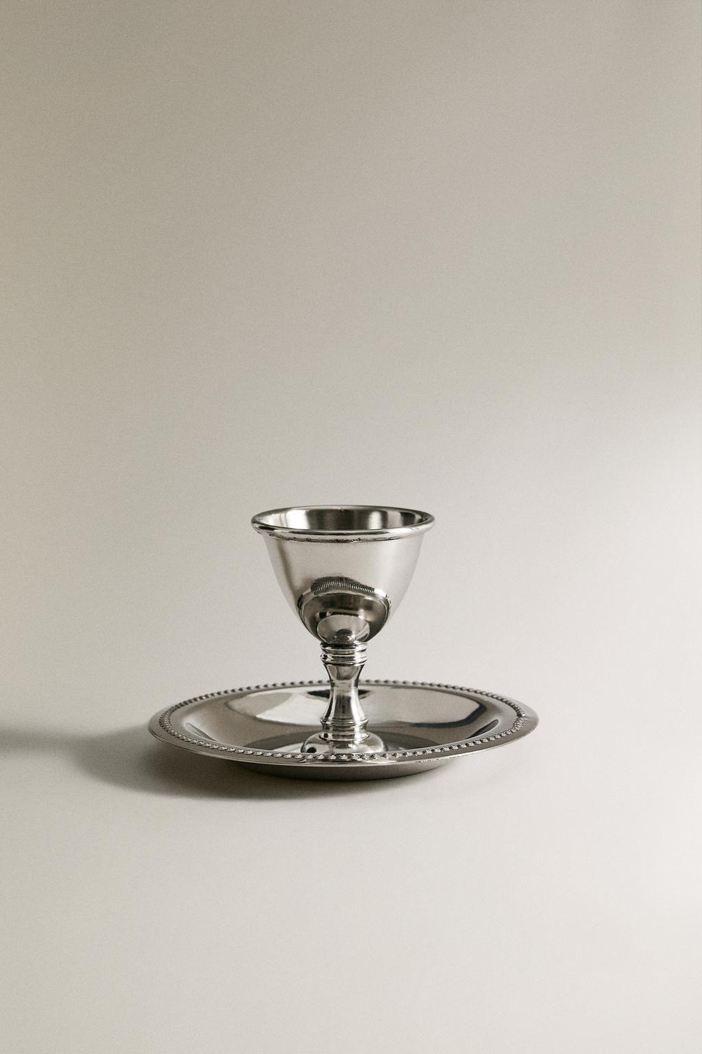 Стальная подставка для яиц с тарелкой