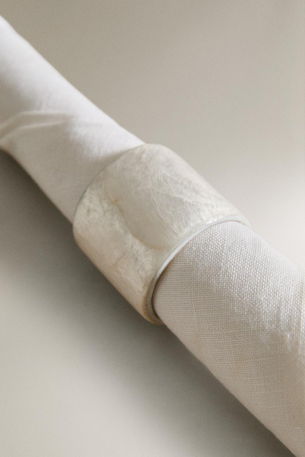 Набор кольцев для салфеток из раковины (набор из 4 штук)