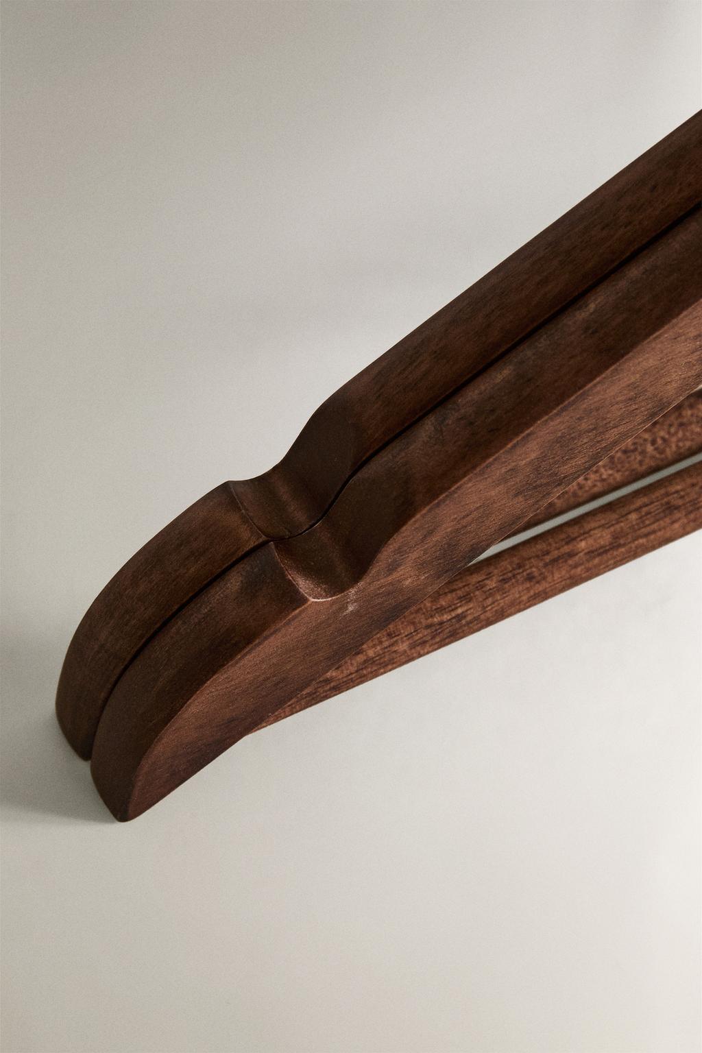 Набор деревянных вешалок для рубашек (набор из 2)