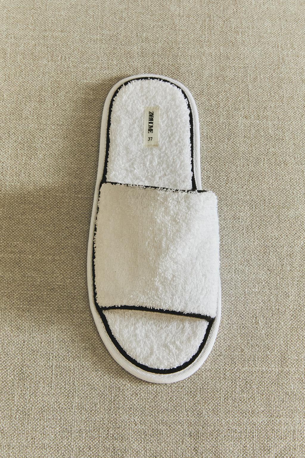 Тапочки-сабо из махрового полотна с обрамлением