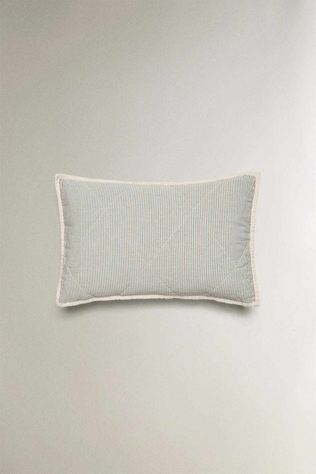 Детский стёганный хлопковый чехол на подушку в полоску