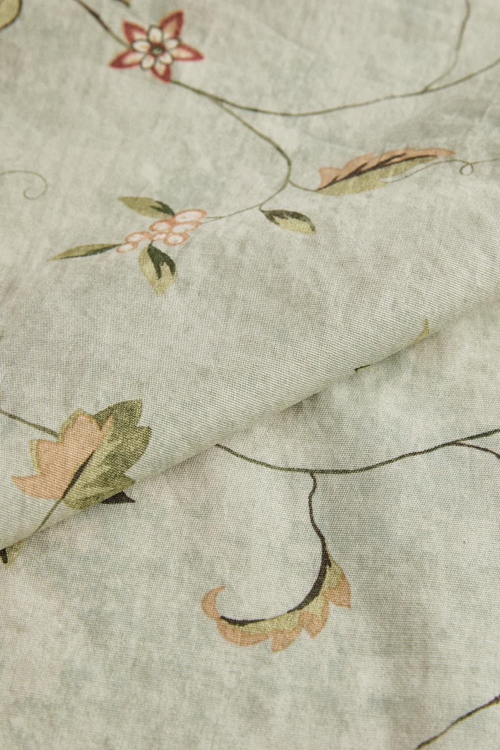 Текстильный бегунок для стола с цветочным принтом и кружевным краем