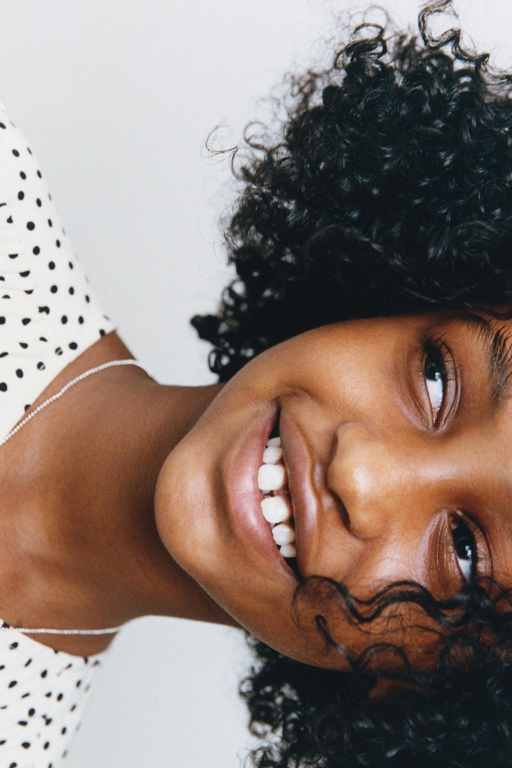 ПЛАТЬЕ С ПАНЕЛЯМИ И ГОРОШКОМ