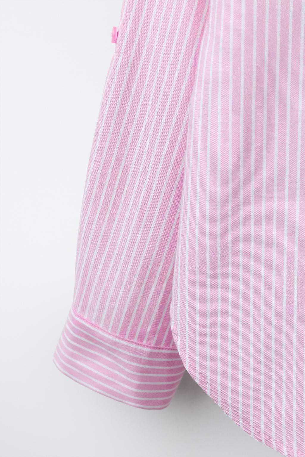 Рубашка в полоску с контрастным воротником. футболка с ребристым воротником