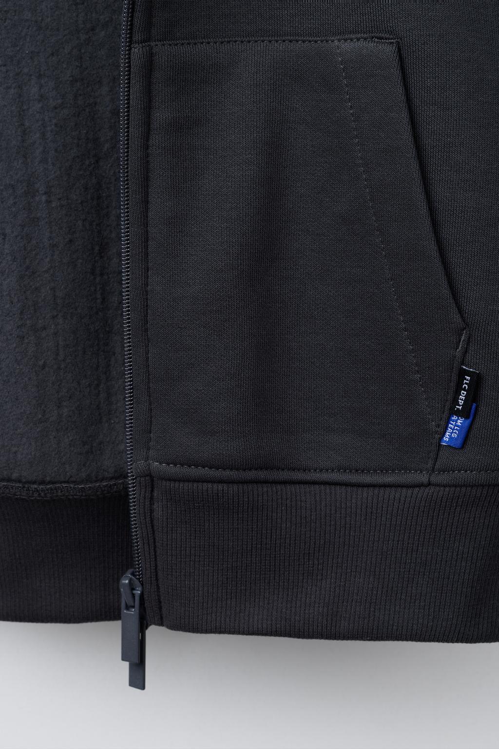 ТОЛСТОВКА НА МОЛНИИ