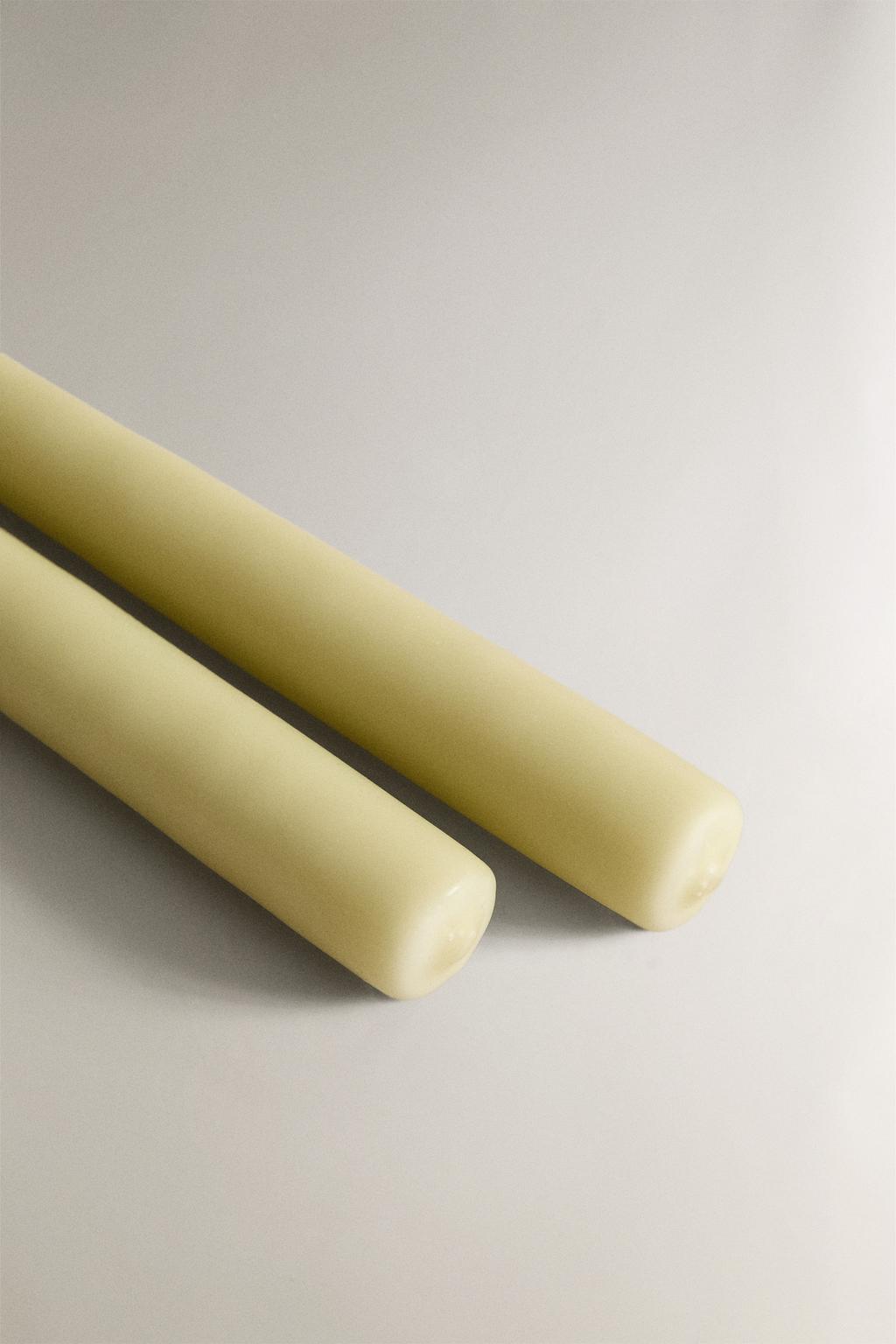 Длинная матовая декоративная свеча