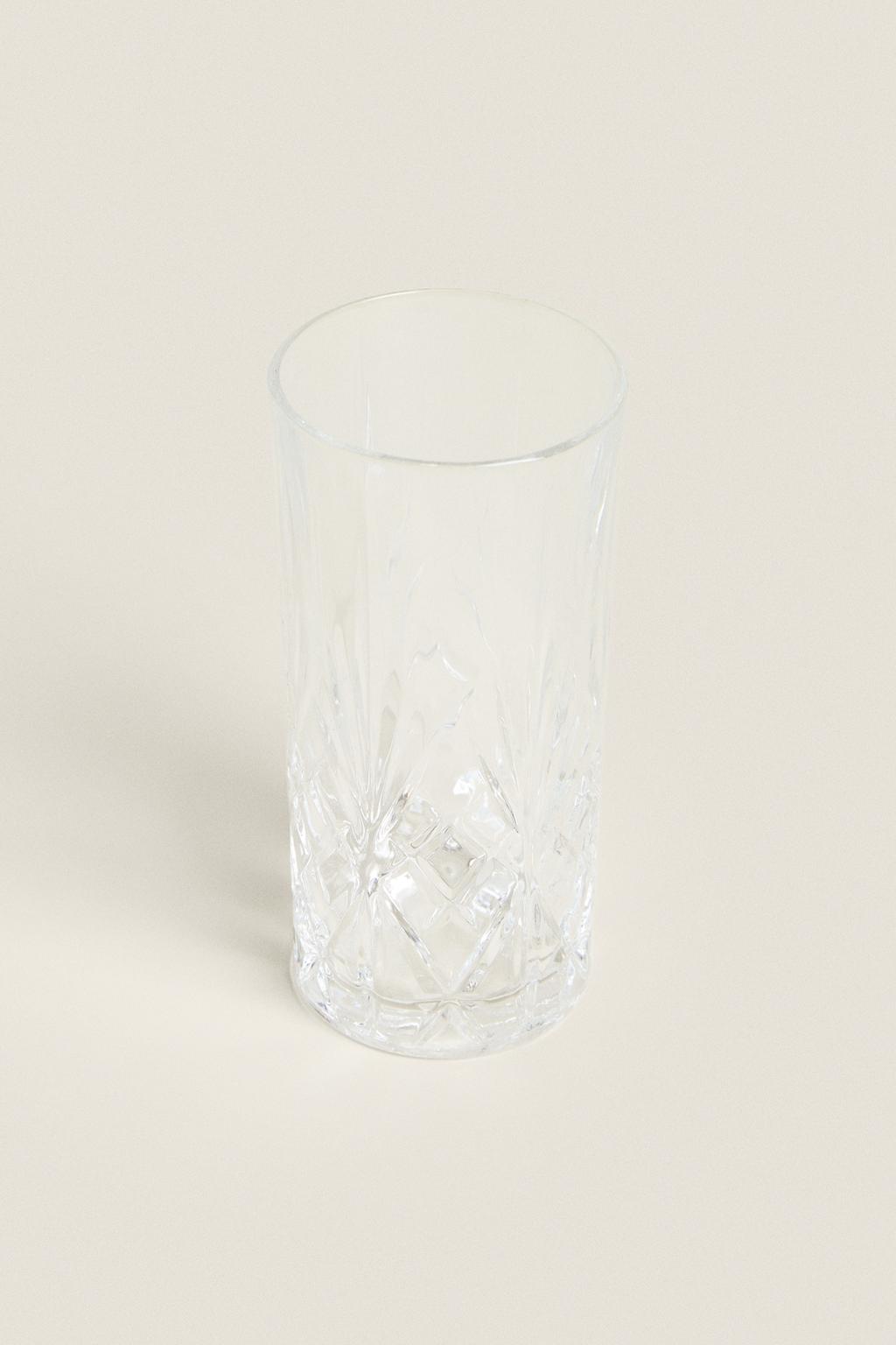 Высокий стакан с рельефным узором