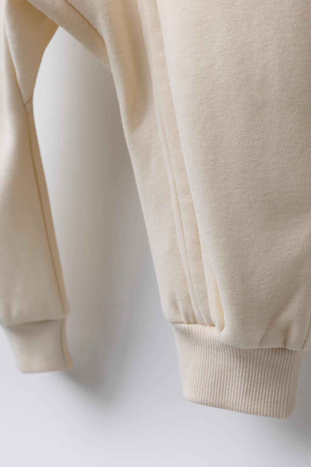 КОМБИНЕЗОН С КОНТРАСТНЫМИ ЦВЕТНЫМИ БЛОКАМИ