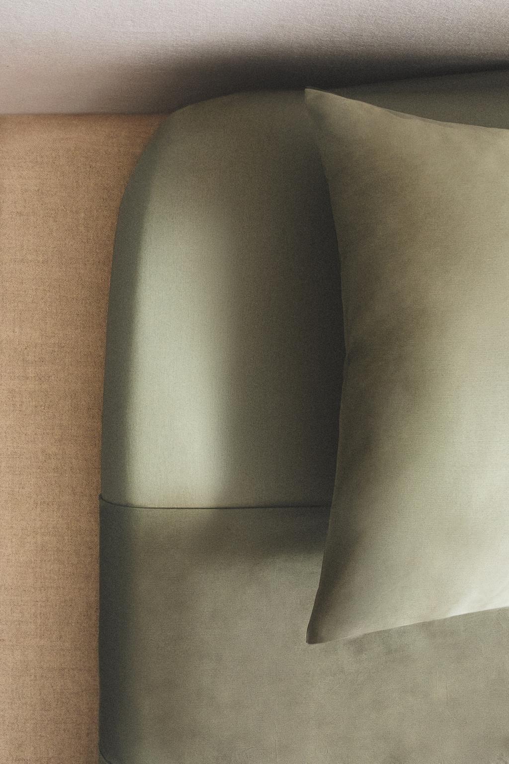 Простынь с резинкой | на 40 см (300 нитей)