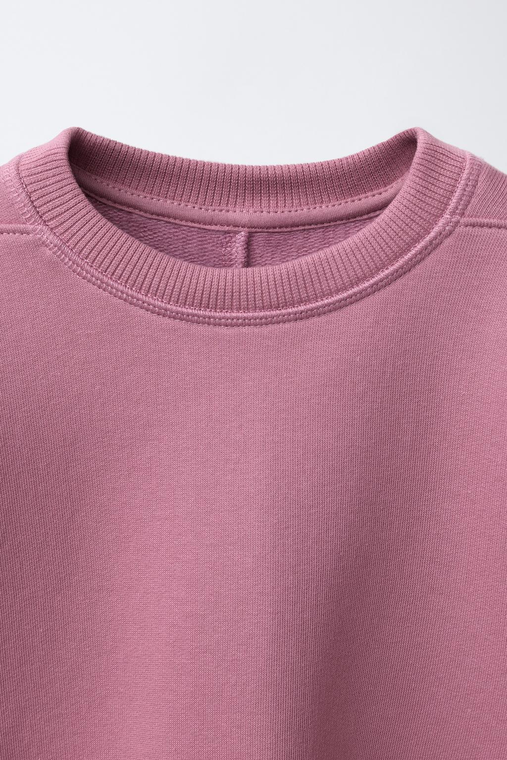 ТОЛСТОВКА С РЕЛЬЕФНОЙ НАДПИСЬЮ