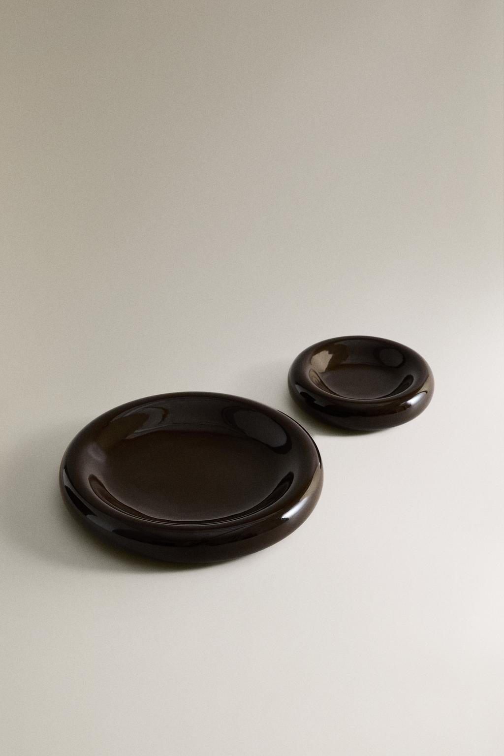 Декоративные блестящие подносы