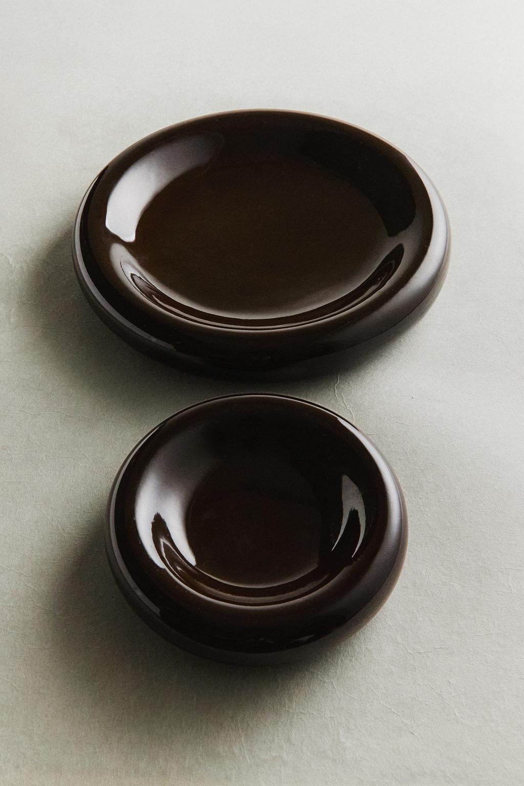 Декоративные блестящие подносы