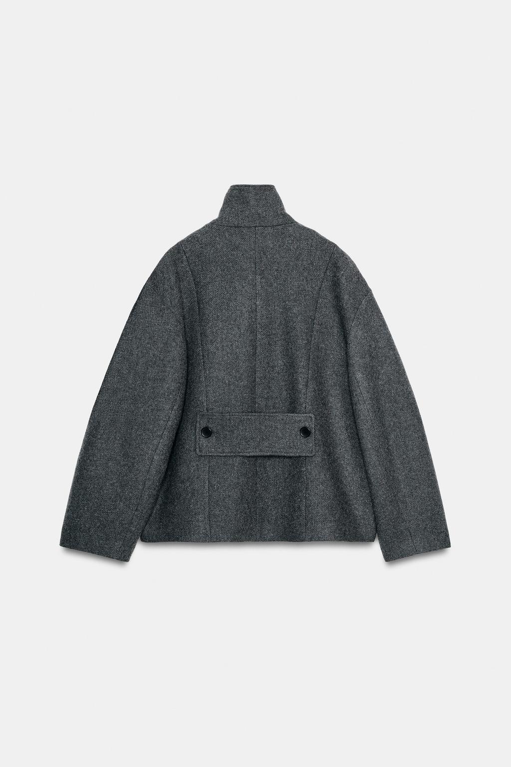 КОРОТКОЕ ПАЛЬТО ИЗ СМЕСОВОЙ ШЕРСТИ С ВОРОТНИКОМ-СТОЙКОЙ