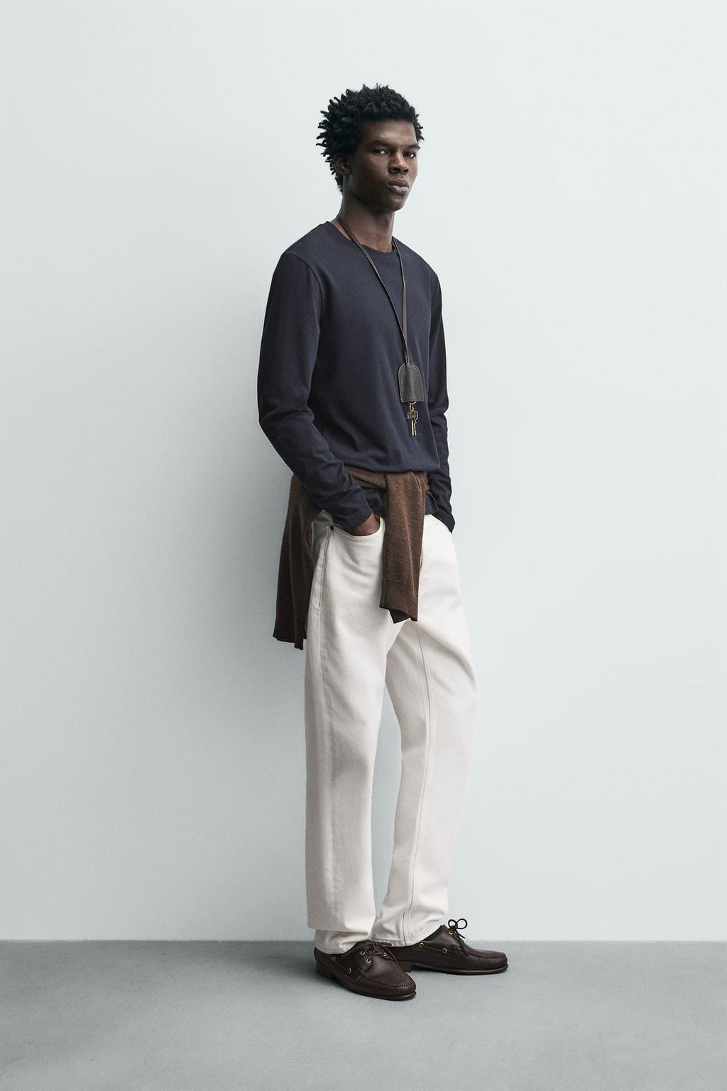 БАЗОВАЯ ФУТБОЛКА SLIM FIT