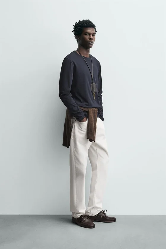 БАЗОВАЯ ФУТБОЛКА SLIM FIT