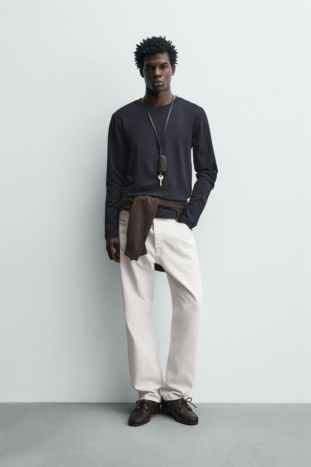 БАЗОВАЯ ФУТБОЛКА SLIM FIT