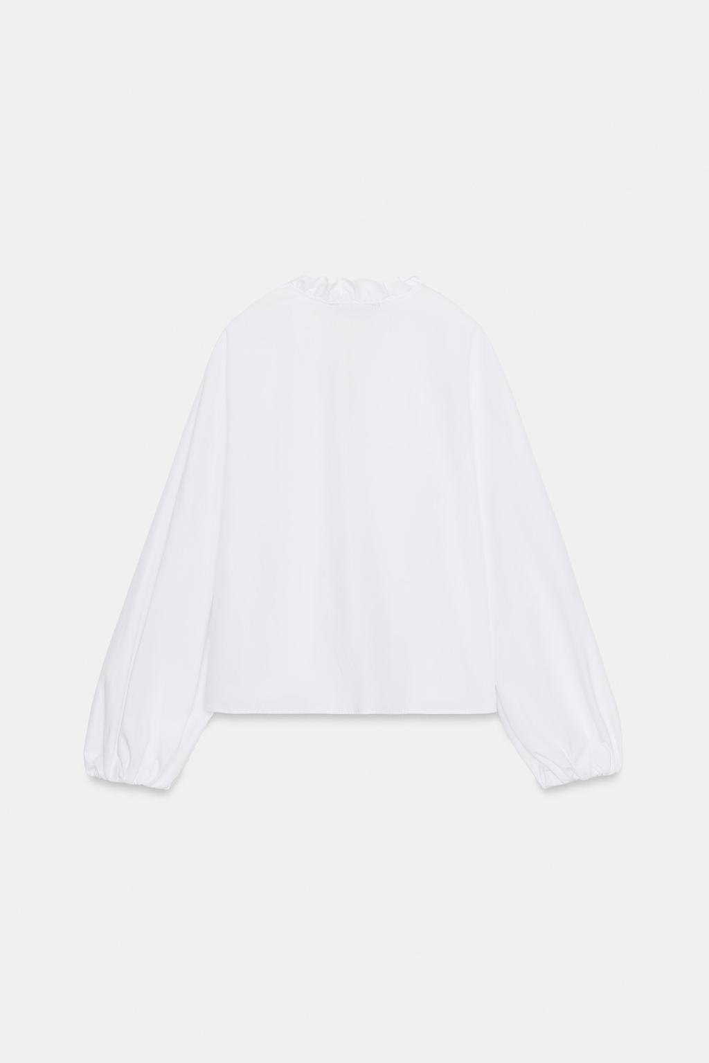 БЛУЗА ИЗ ПОПЛИНА С ВОЛАНАМИ
