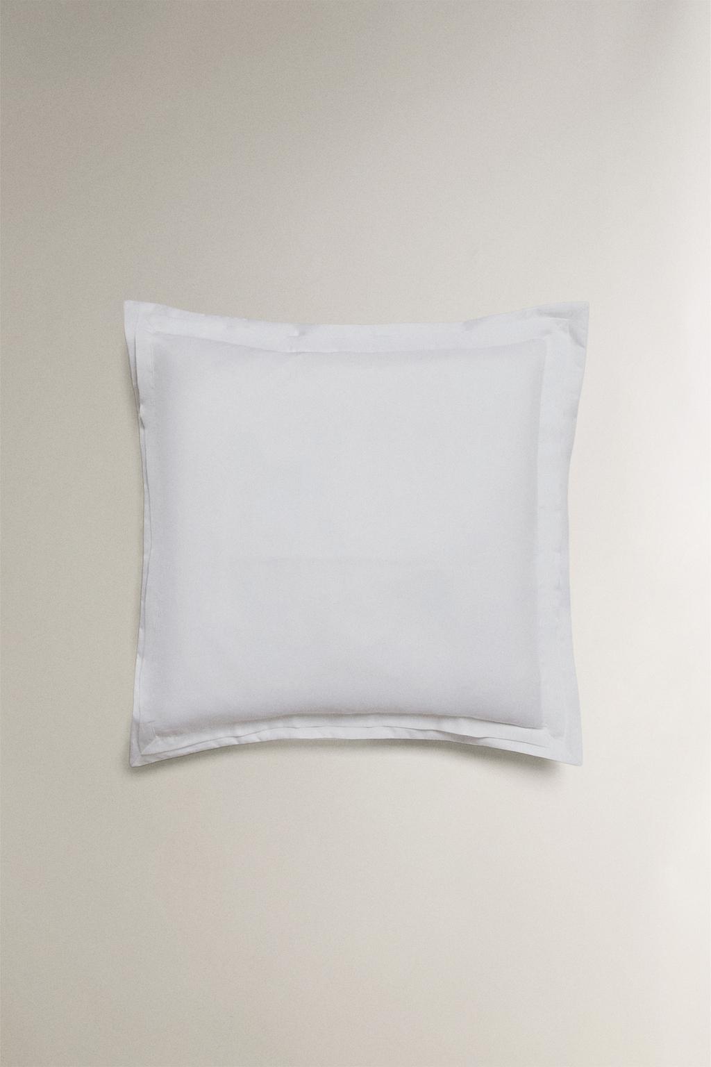 Наволочка из плотного хлопкового сатина с рельефными складками (1000 нитей)