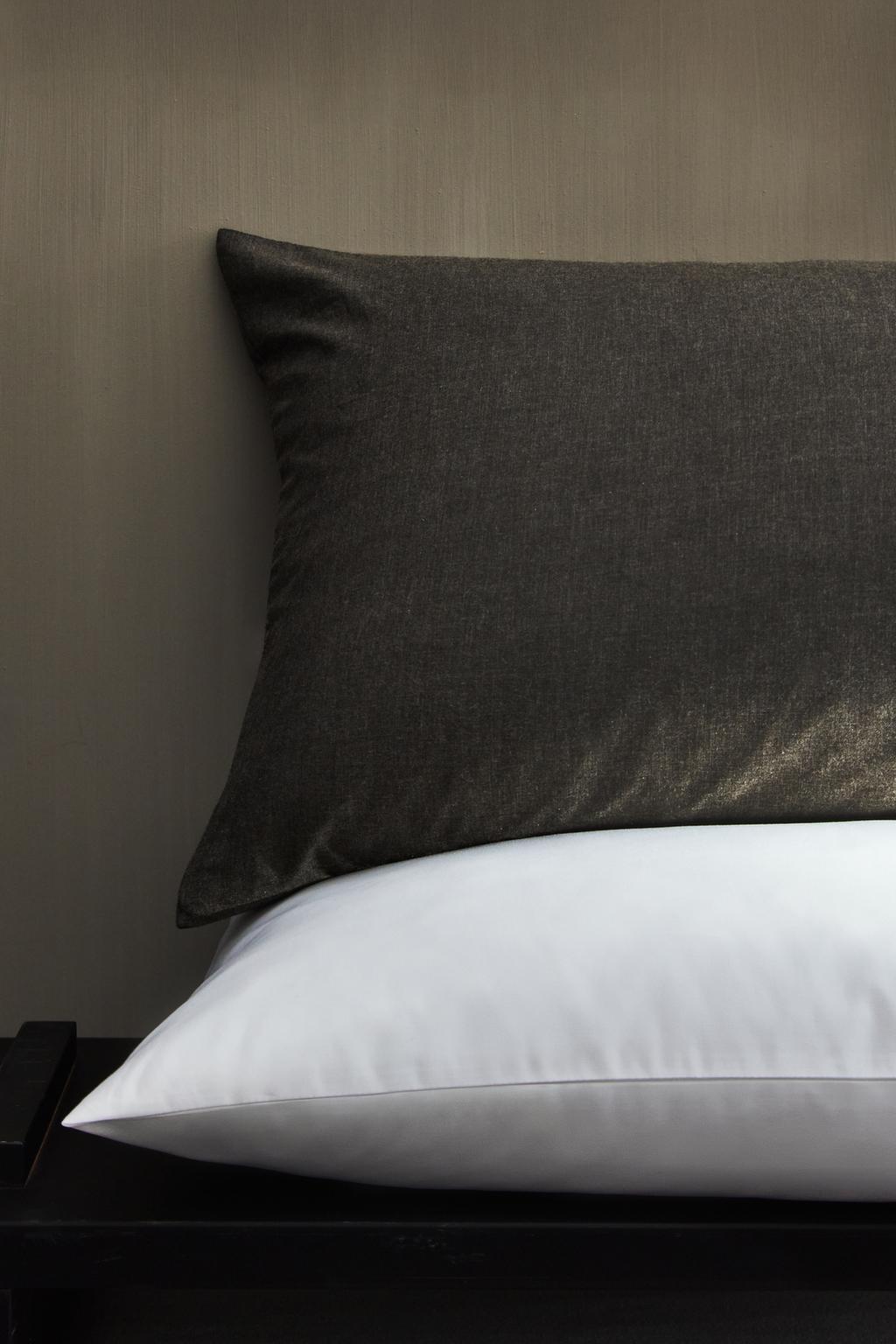 Наволочка из кашемира и хлопка