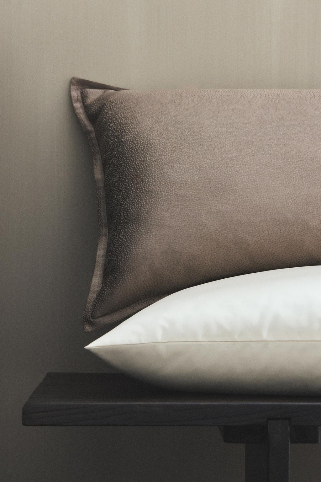 Наволочка из жаккардового сатина (300 нитей)