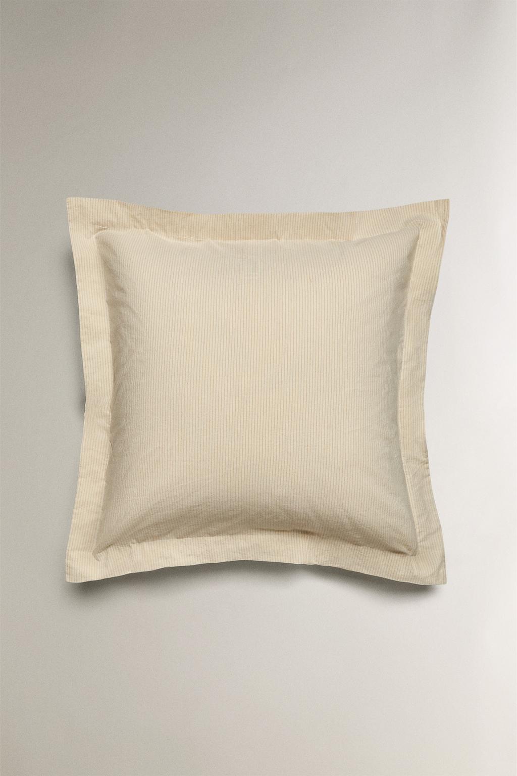 Наволочка из хлопка в полосатом сизакере