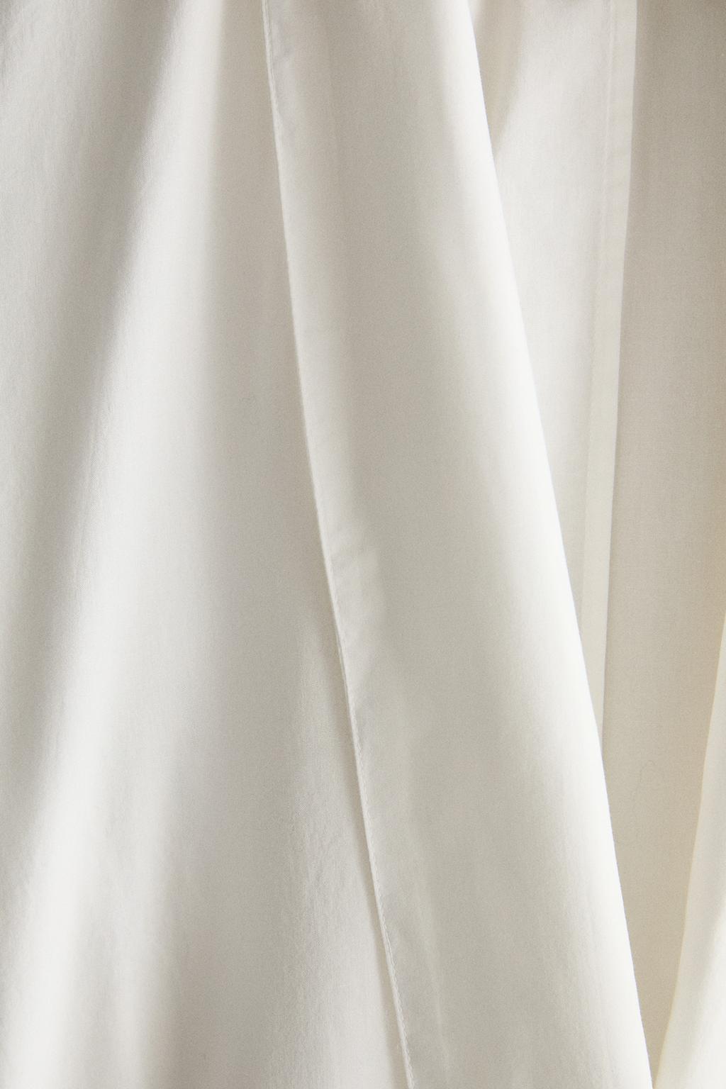 Халат из хлопка сборкой