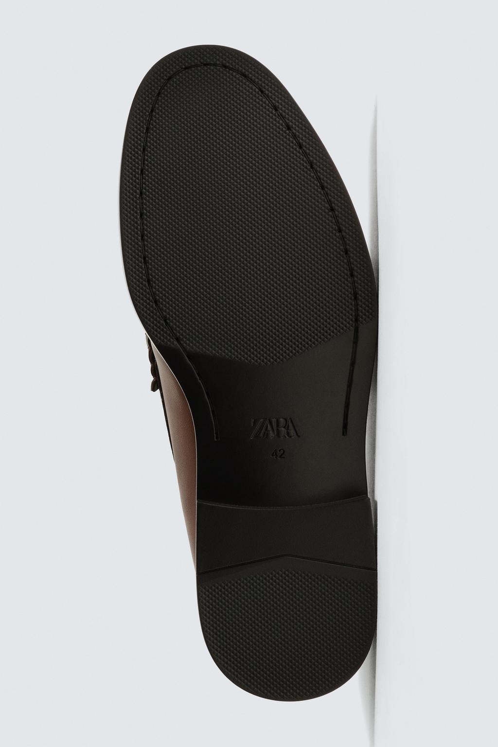 СТРОГИЕ ЛОФЕРЫ С ПЛАНКОЙ