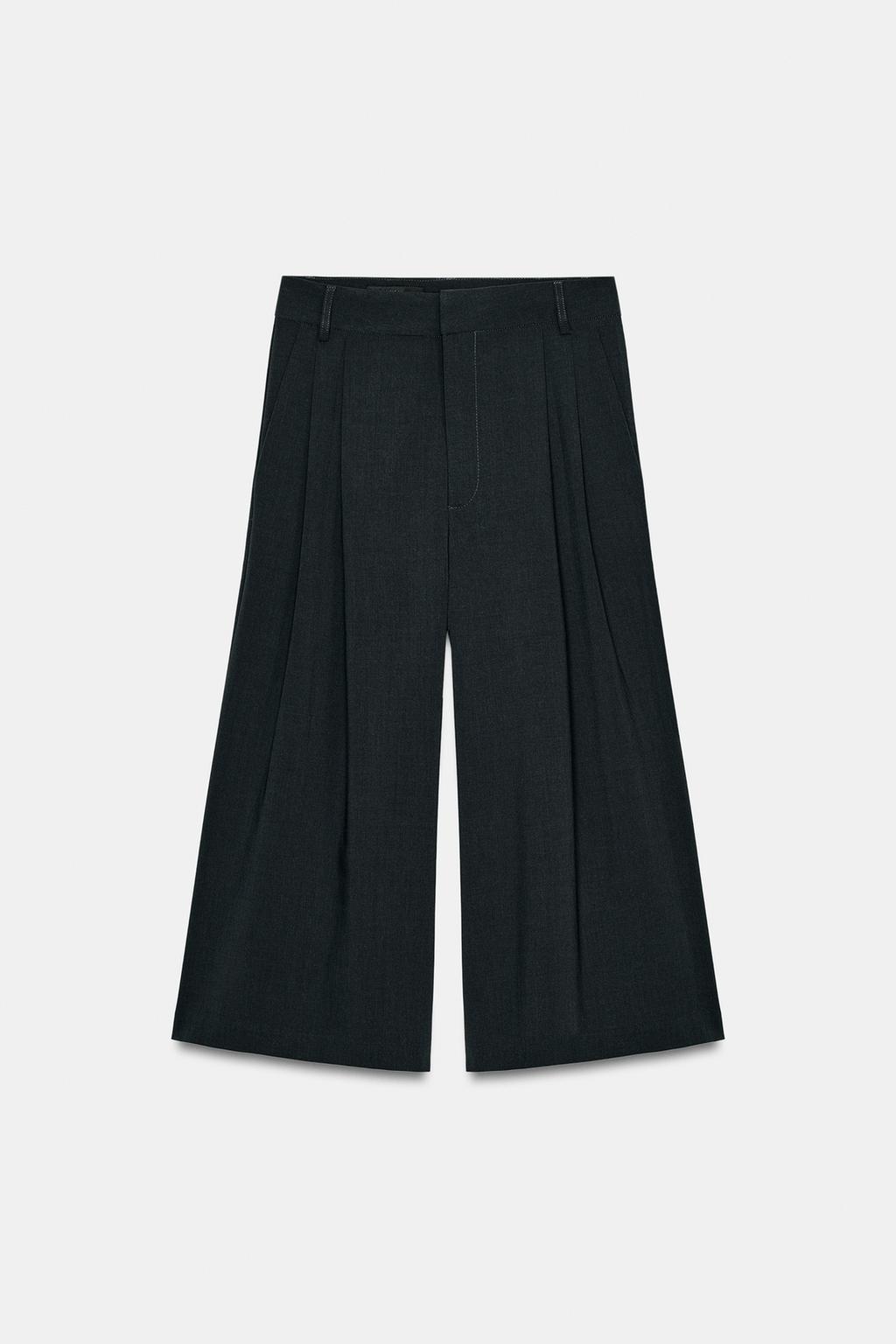 ШИРОКИЕ ШОРТЫ СО СКЛАДКАМИ