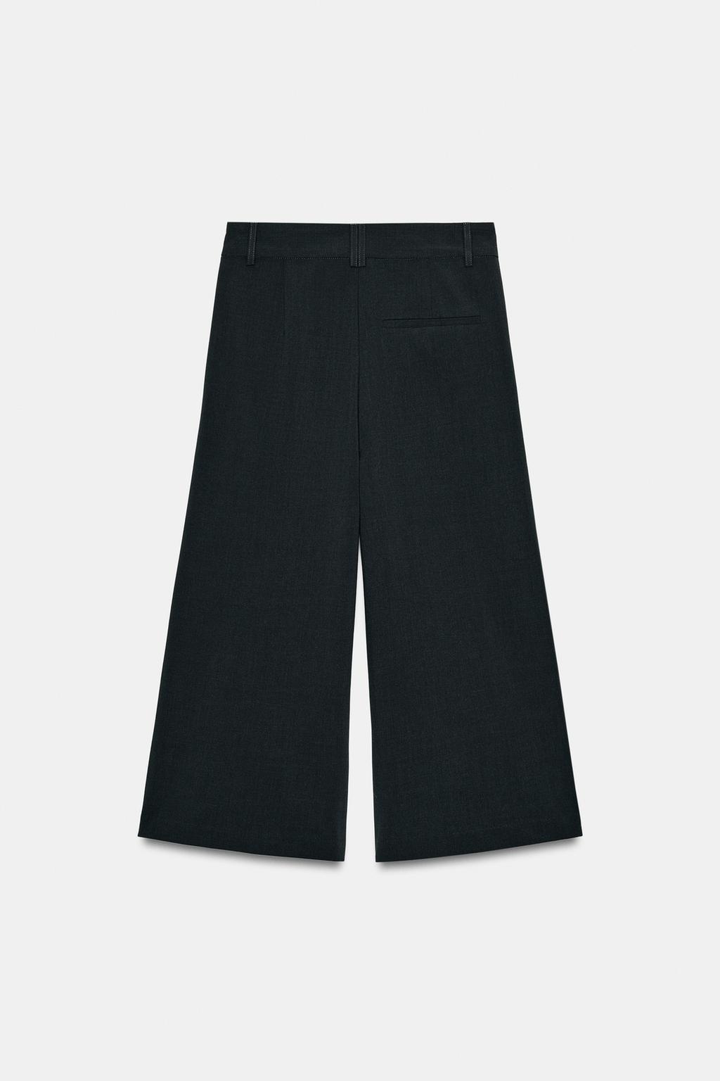 ШИРОКИЕ ШОРТЫ СО СКЛАДКАМИ