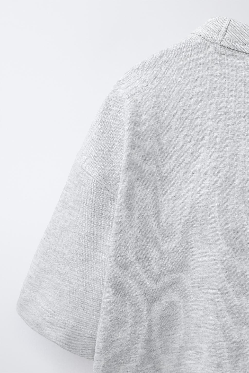 УДОБНАЯ ФУТБОЛКА С НАДПИСЬЮ