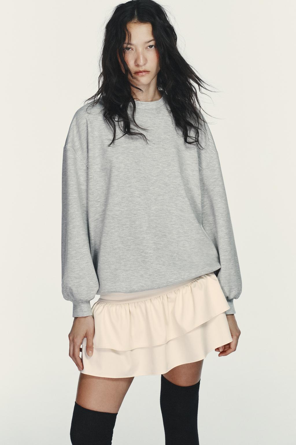 КОРОТКОЕ КОМБИНИРОВАННОЕ ПЛАТЬЕ С ВОЛАНАМИ