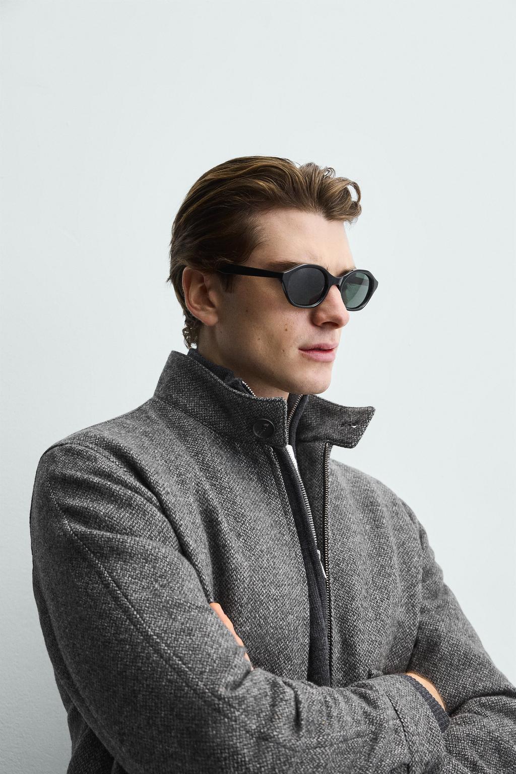 КУРТКА ИЗ РЕЛЬЕФНОЙ КОНТРАСТНОЙ ТКАНИ