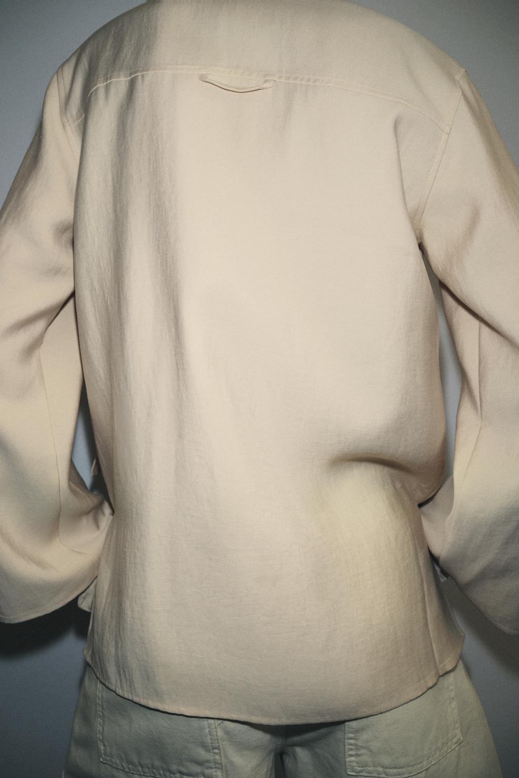 СТРУЯЩАЯСЯ РУБАШКА С КАРМАНАМИ — ZW COLLECTION