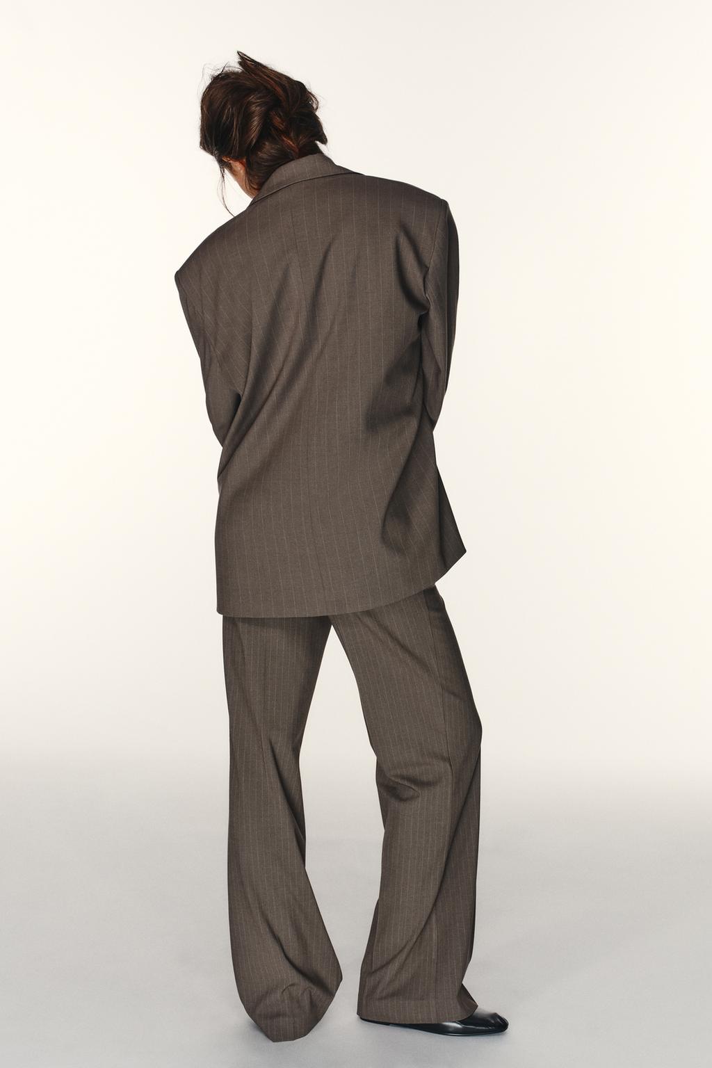 БРЮКИ В ТОНКУЮ ПОЛОСКУ