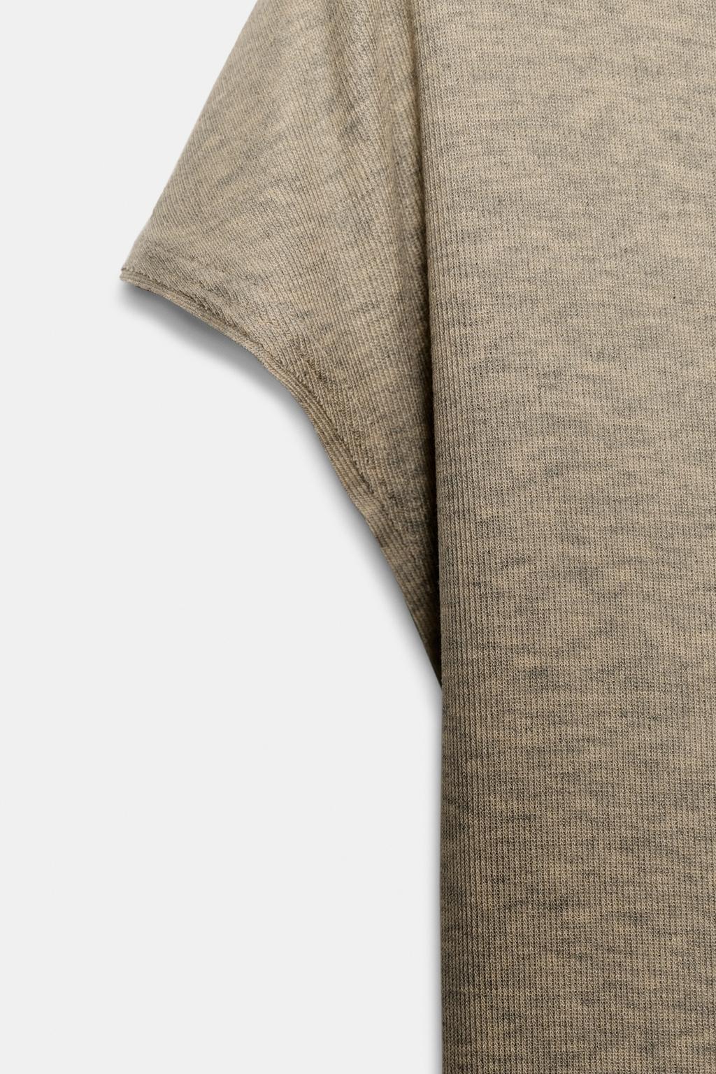 МАКСИ-ПЛАТЬЕ С ВОРОТНИКОМ-СТОЙКОЙ